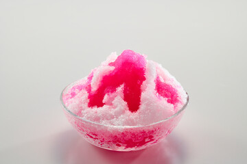 冷たくて甘いイチゴのかき氷