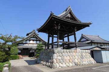Fototapeta premium 徳林寺 鐘楼 庫裏 愛知県 大口町