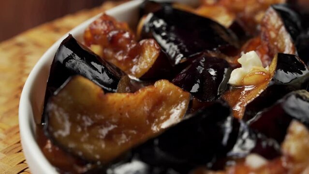 Northeast China's specialty home-cooked dish - garlic roasted eggplant cubes