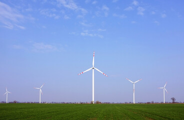 Fototapeta premium wind turbine in the field