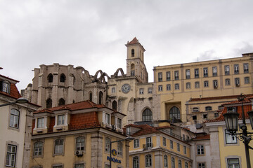 Fototapeta na wymiar Blick auf die Altstadt von Lissabon