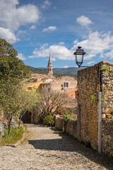 Saint-Saturnin-lès-Apt, medieval hilltop village in the Luberon in Provence-Alpes-Côte-d'Azur,...