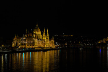Hungarian Parliament night photo, long exposure.