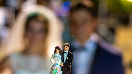 bride and groom for  wedding statue