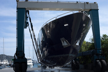 motor yacht maintenance in marine