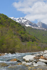 湯檜曽川と谷川岳