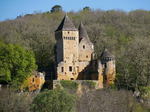 Ch&acirc;teau de Laussel &agrave; Marquay en Dordogne dans le p&eacute;rigord noir France Europe