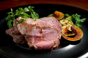 低温調理した豚肉