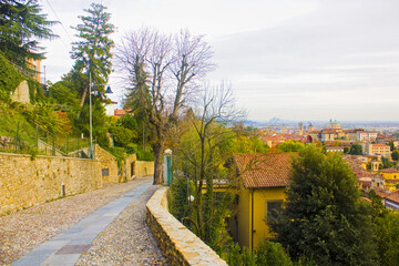 Fototapeta na wymiar Cityscape of Upper Town (Old Town) in Bergamo