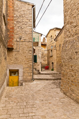 Fototapeta na wymiar Castropignano, borgo medievale Molise