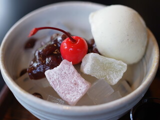 日本の黒豆あんみつ