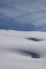 Fototapeta na wymiar texture neige en pleine montagne alpes