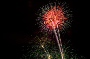 Fuegos artificiales feria España de noche