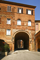 Fototapeta na wymiar Torrita di Siena, monuments