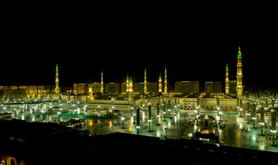 Fototapeta na wymiar View overlooking the Al Masjid Al Abawi Mosque in Medina, Saudi Arabia.The second holiest site in Islam.