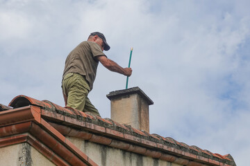 Roof work to clean the chimney. - 503208281