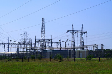High voltage electric power transmission tower gacility
