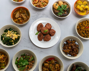 Mixed Thai and European Style Food  - อาหารไทยและอาหารยุโรป