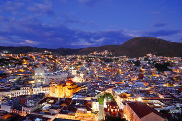 Fototapeta na wymiar Night view in Guanajuato, Mexico