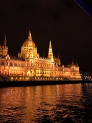 Fototapeta premium hungarian parliament at night
