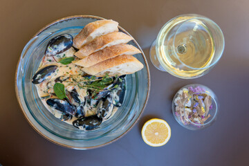Black Sea mussels in sashes