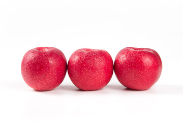 apples isolated on white background