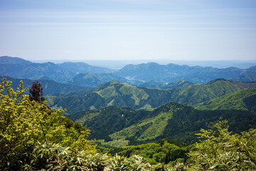 日本の岡山県津山市の天狗岩への登山風景