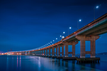 the night view of the bridge