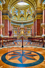Budapest, Basilica San Esteban, view of the altar in the church