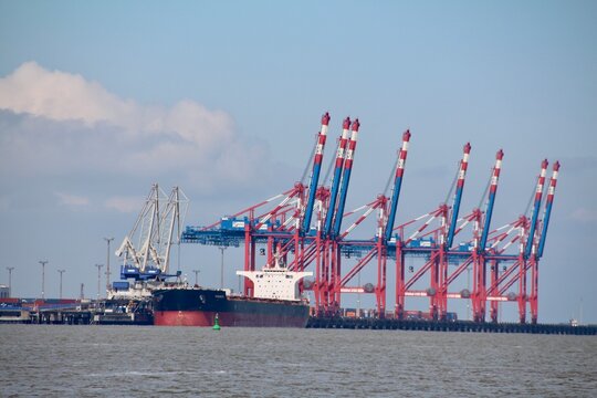 Wilhelmshaven und Jade-Weser-Port