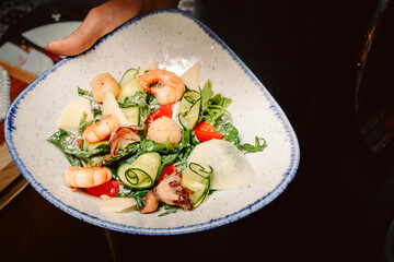 salad with shrimps and vegetables