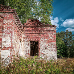 Naklejka premium abandoned orthodox church