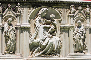 Siena,fontana monumentale di Siena in piazza del Campo