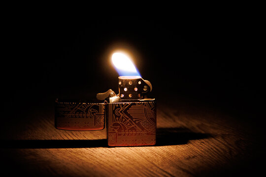 Zippo Lighter の画像 1 356 件の Stock 写真 ベクターおよびビデオ Adobe Stock