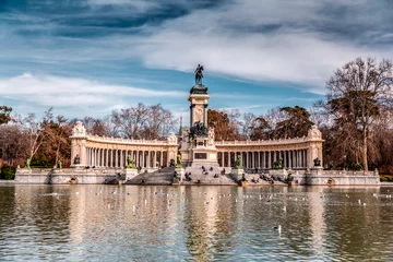 Outdoor-Kissen he Monument to Alfonso XII is located in Buen Retiro Park, Madrid © EnginKorkmaz