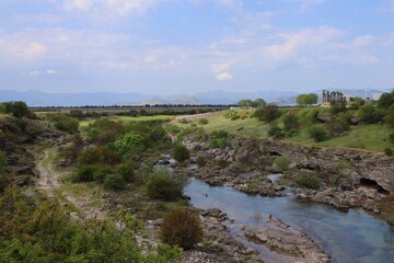 Krajobraz rzeki Cem w Czarnogórze - obrazy, fototapety, plakaty