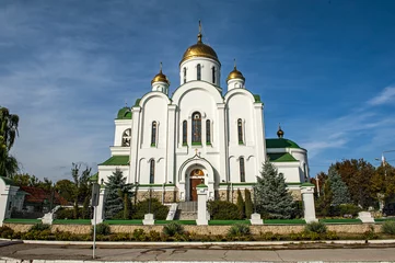 Tuinposter Church of the Nativity in Tiraspol © Fyle