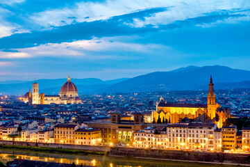 Fototapeta na wymiar Duomo di Firenze and Santa Maria Novella