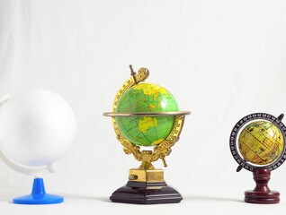 Many Globes