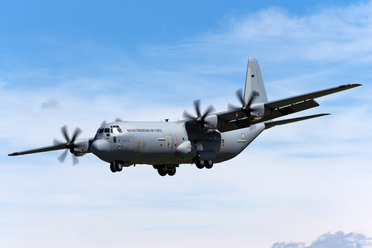 C130 Bilder – Durchsuchen 762 Archivfotos, Vektorgrafiken und Videos ...