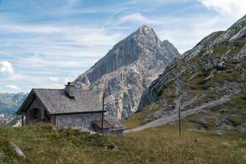 Fototapeta na wymiar Watzmannhaus Bergpanorama - Berchtesgadener Alpen