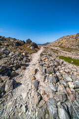那須岳（茶臼岳）山頂付近の登山道【栃木県・那須塩原市】