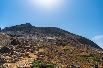 那須岳（茶臼岳）9合目の登山道の風景【栃木県・那須塩原市】
