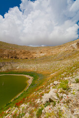 Çıralı Obruğu is in Akviran Plateau in the northwest of Yenikent Subdistrict in Karapınar...