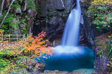岐阜県中津川　夕森公園の竜神の滝