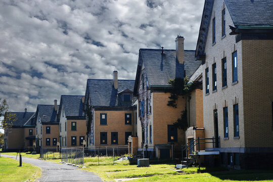 Old Houses/Sandy Hook NJ 
