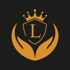 Letter L Queen Logo Design vector templet  crown logo Elegant monogram gold logo for Royalty,