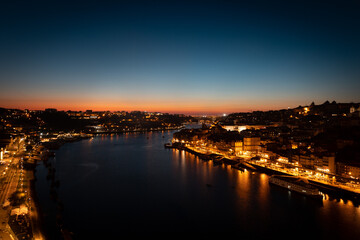 Fototapeta na wymiar Porto River By Night