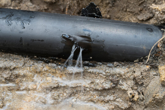 water pipe 50 mm PB type was broken by  external foce