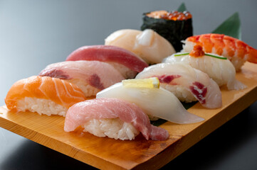 寿司の盛り合わせ　握り寿司